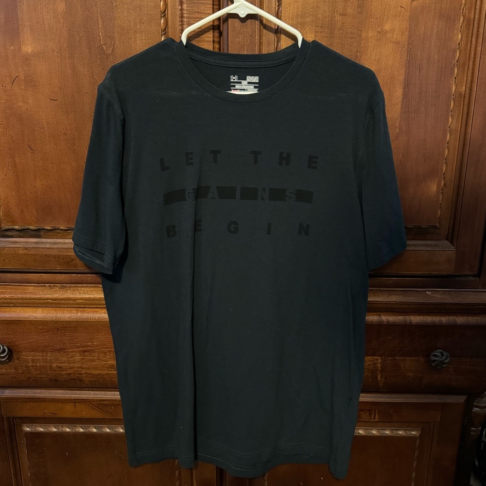 Under Armour Black shirt
